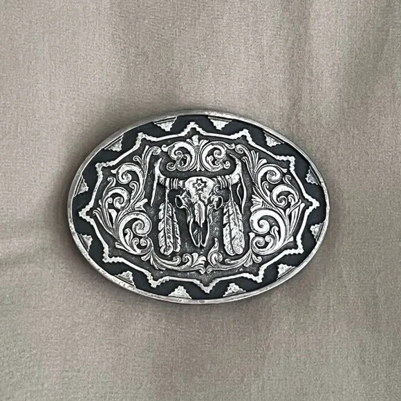 NWOT: Solid Silver Western Belt Buckle with Bull Skull Design - Picture 1 of 2